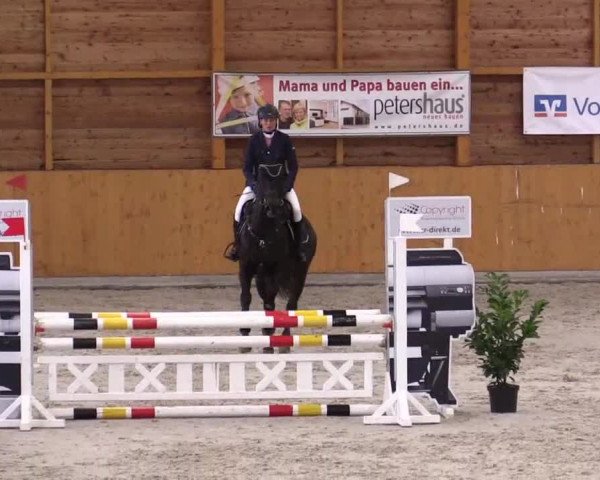 Hallenspringturnier Xanten - Reitanlage Miß 2014