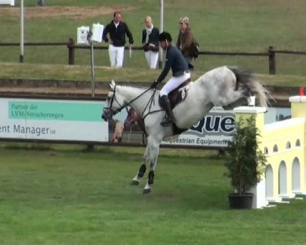 Riesenbeck INTERNATIONAL
Freitag, 22. Juli 2011
50 Zwei-Phasen-Springprüfung Kl. S*