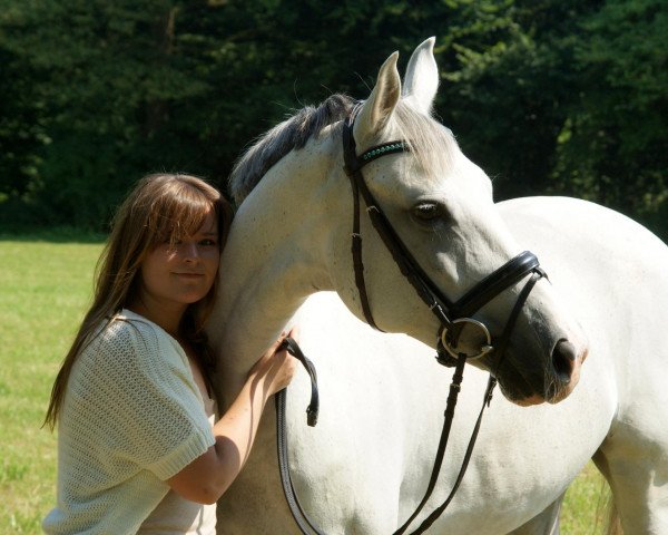 Springpferd Alida (Deutsches Reitpony, 2002, von Carlson) Springpferd Alida (Deutsches Reitpony, 2002, von Carlson)