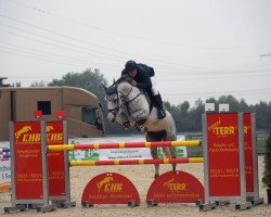jumper Cece White (Westphalian, 2015, from Colestus)