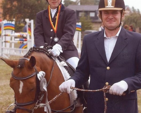 broodmare Bonny (German Riding Pony, 1991, from Brillant)